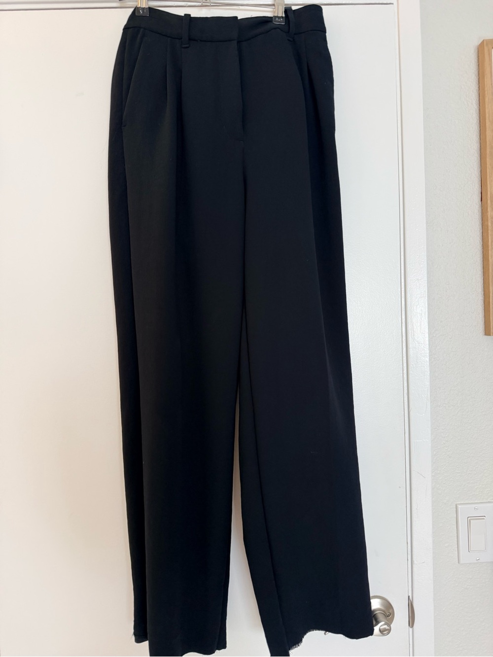Aritzia Black Wide-Leg Tailored Trousers